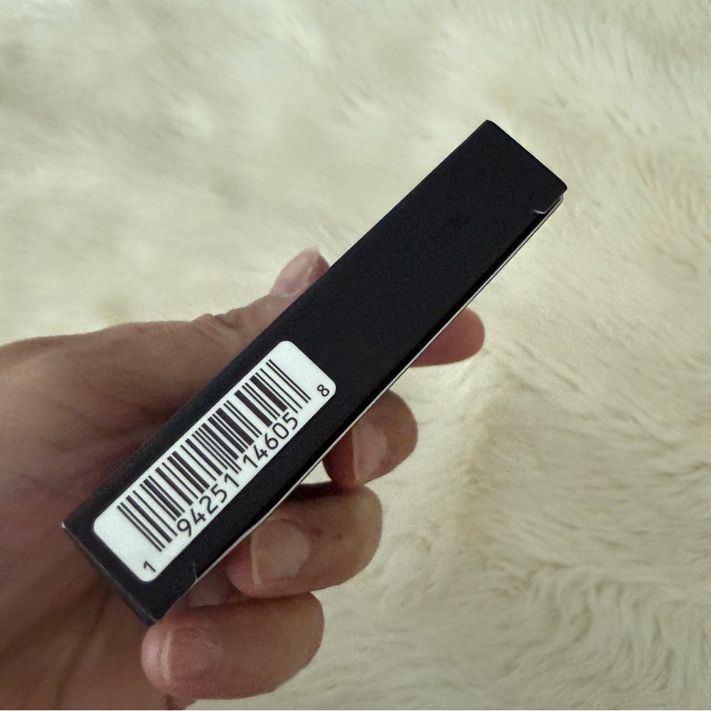 NARS Light Reflecting Luminizing Powder new in box - Picture 6 of 6